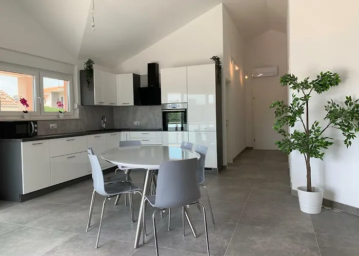 Apartment Valjan Trogir